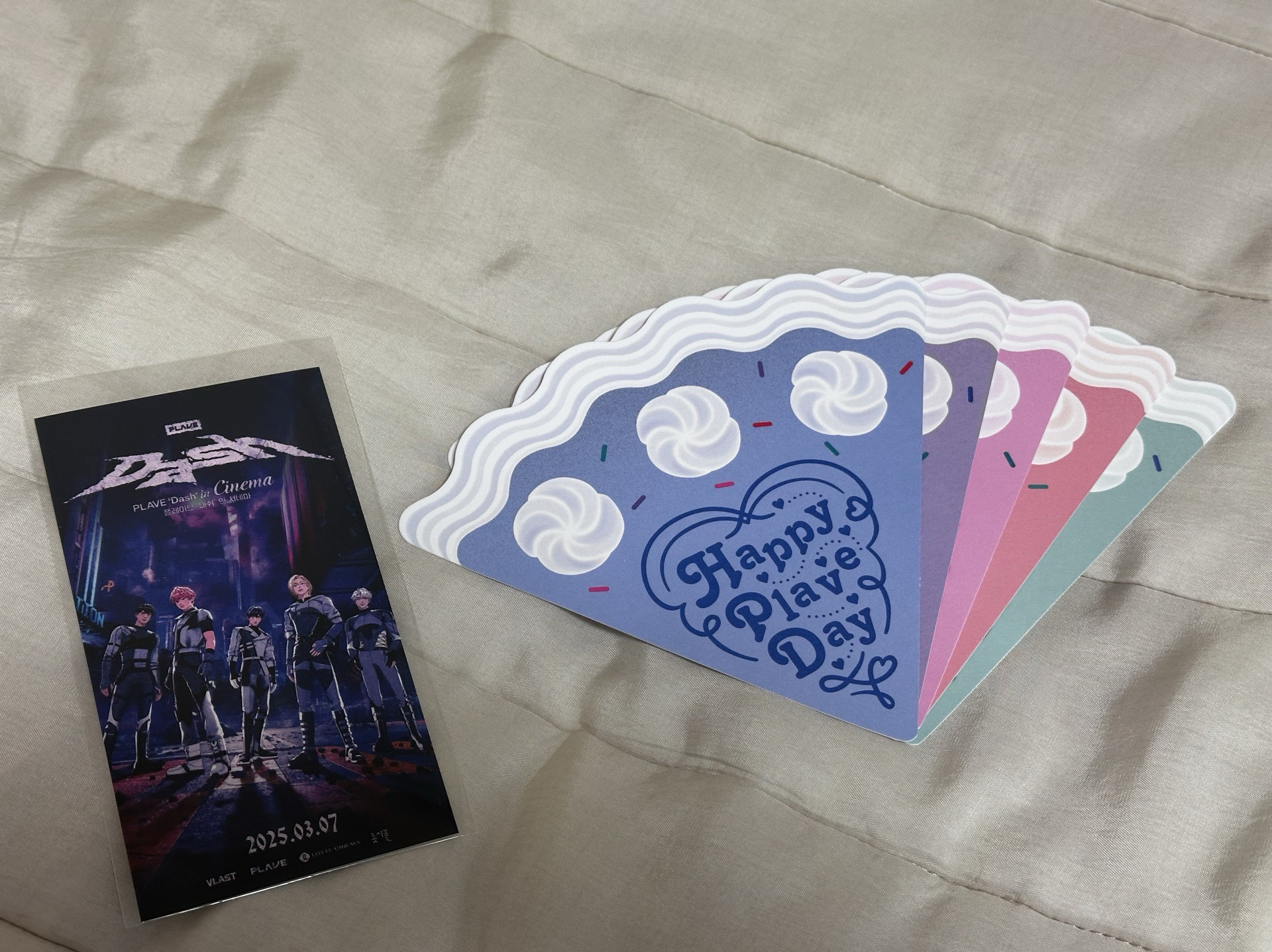 Dash樂天電影院特典+2週年蛋糕紙