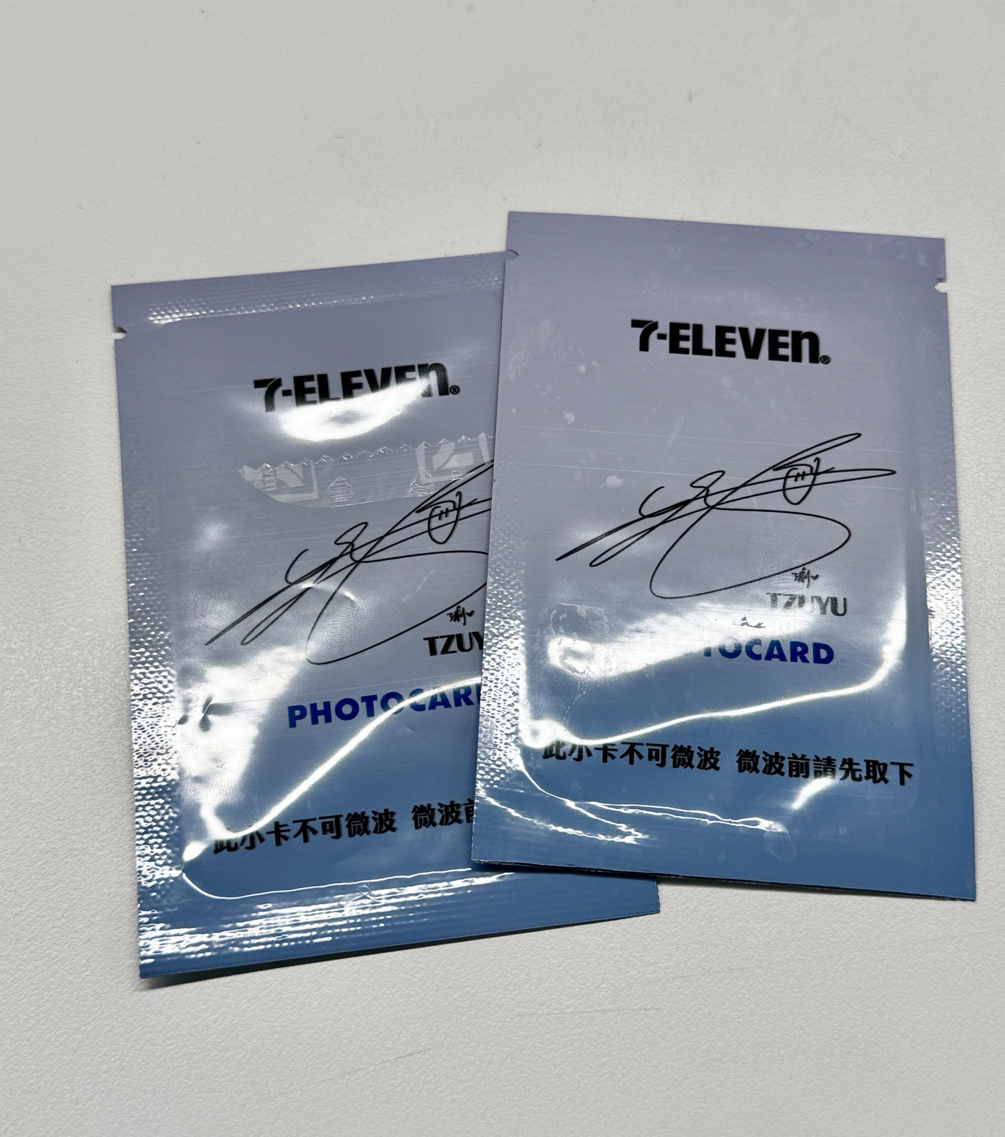 子瑜7-11小卡未拆 兩張