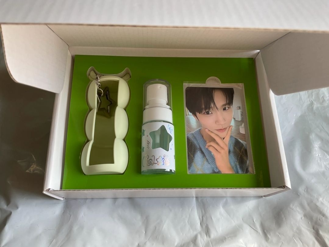 NCT WISH POP-UP [FIND YOUR COLOR] 迷你相框鑰匙圈組 JAHEE 香氛小卡組