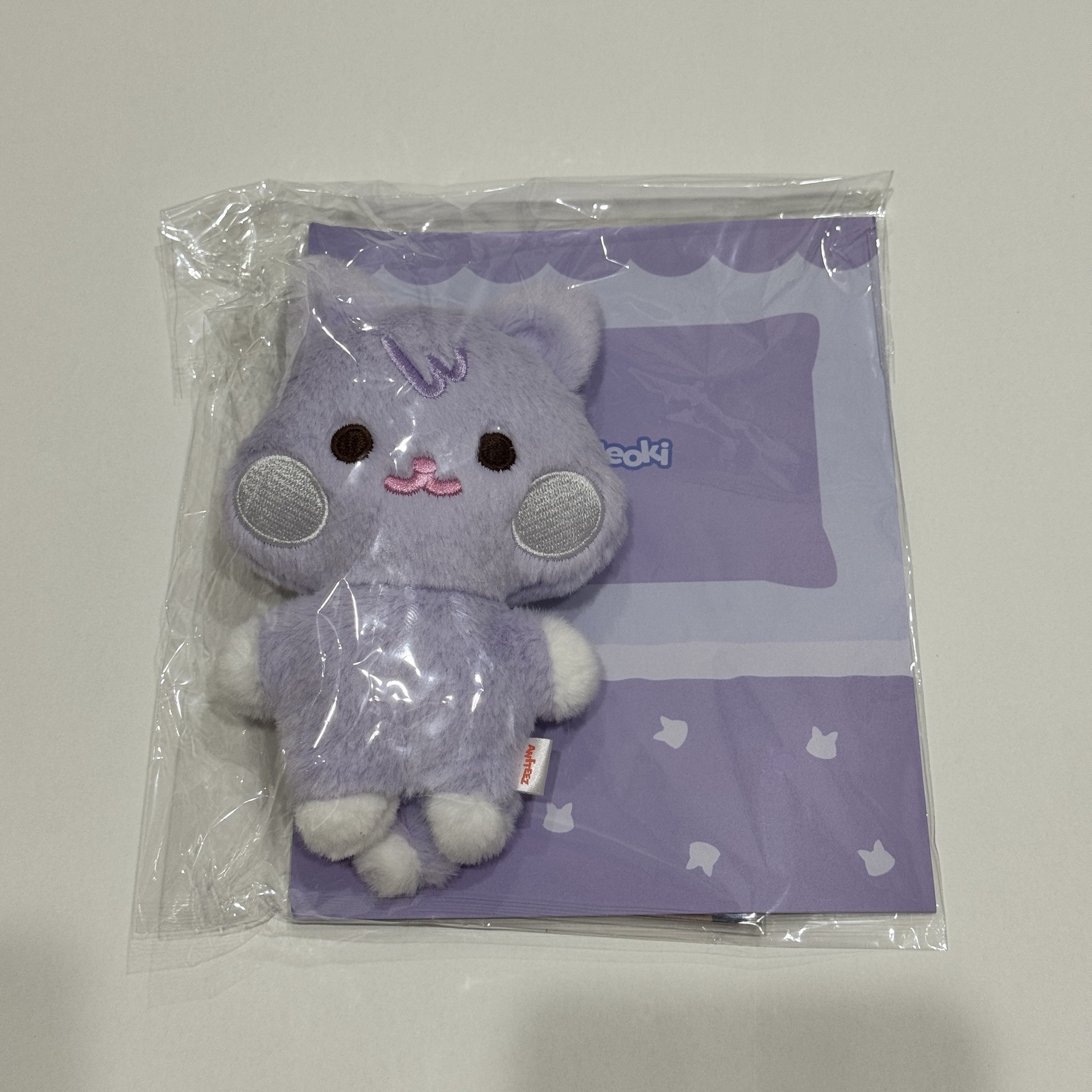 豆豆眼娃，全新未拆 含卡