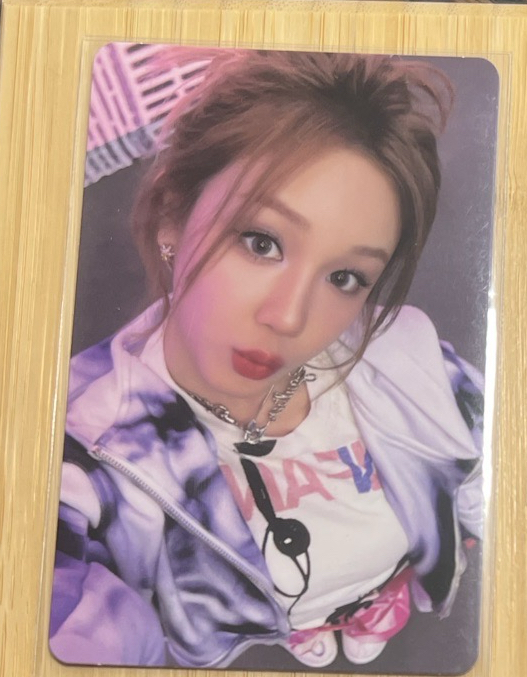 WE GO UP 專輯卡  UP版/PHARITA