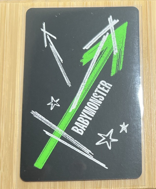 WE GO UP 專輯卡  UP版/PHARITA