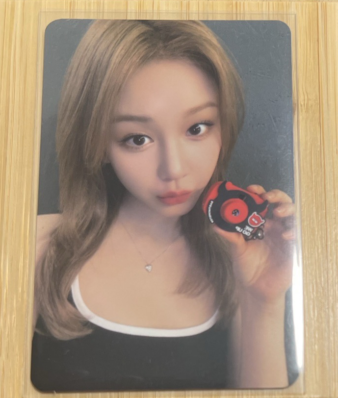 WE GO UP 專輯卡 KEYRING ver./PHARITA