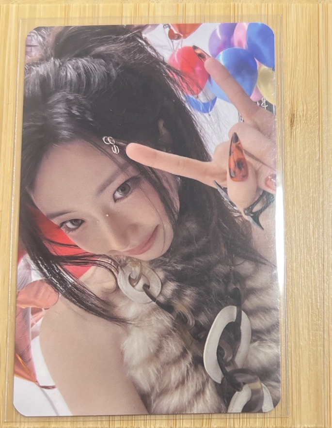 WE GO UP 隨機卡包 隨機卡 /RUKA