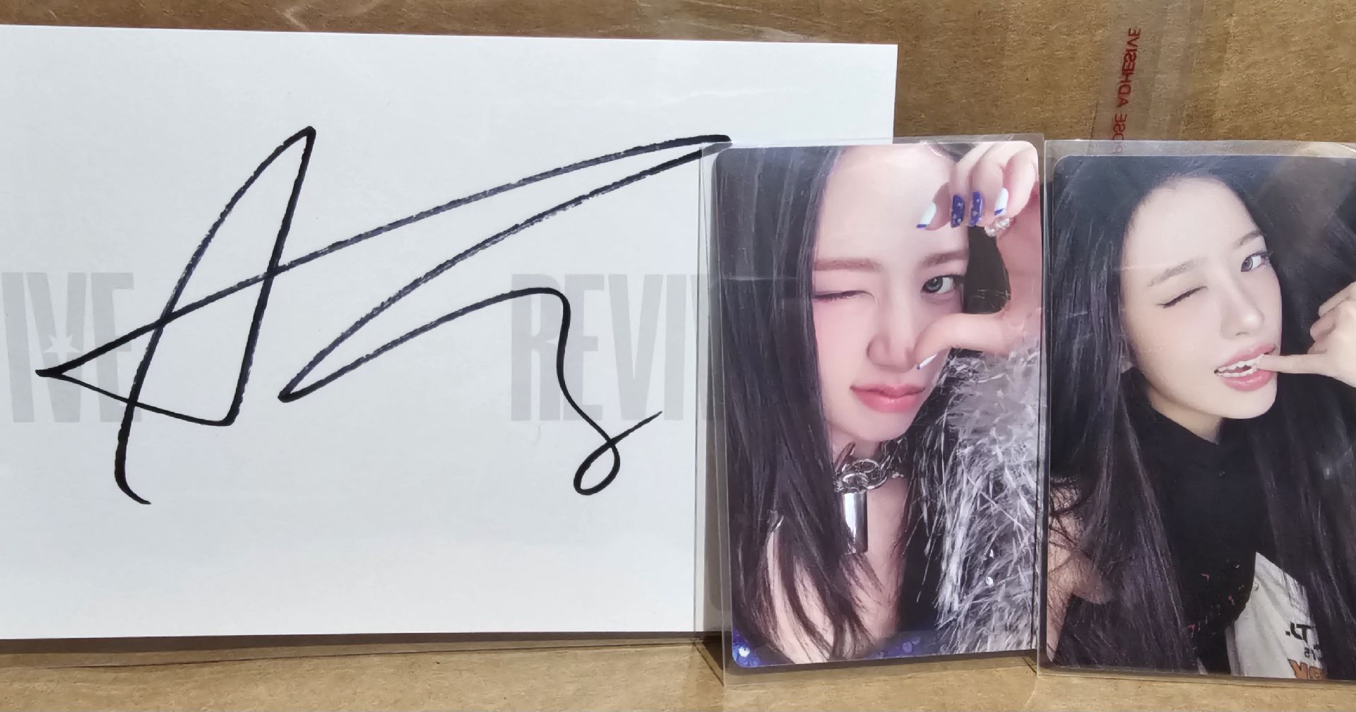 現貨【美國官網】IVE REVIVE+ 全專 (已拆封確認簽名卡) 簽名專輯 兪真 員瑛 Liz Rei 秋天