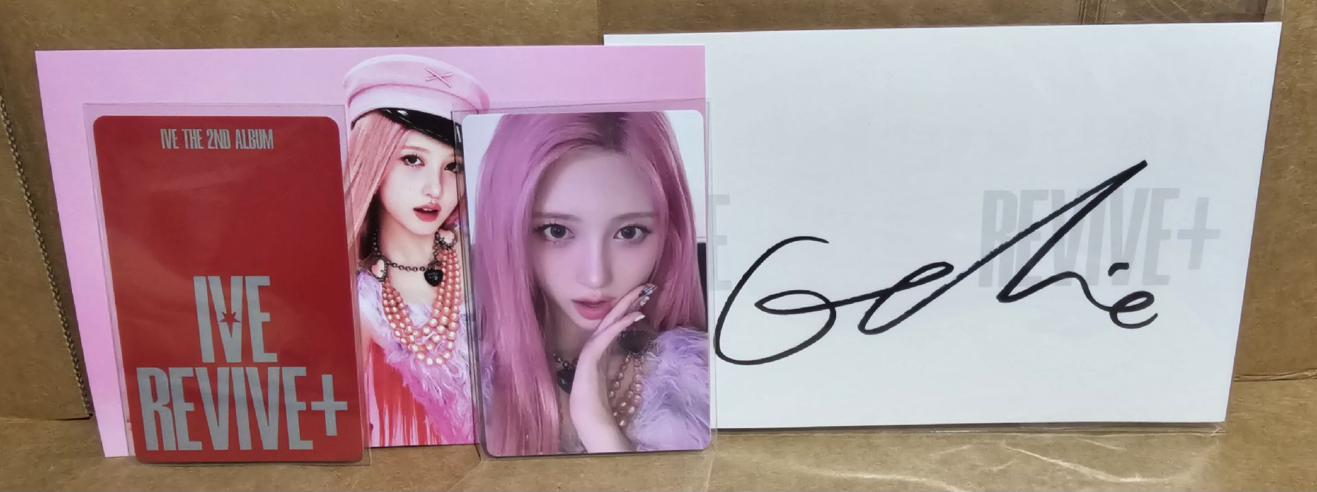 現貨【美國官網】IVE REVIVE+ 全專 (已拆封確認簽名卡) 簽名專輯 兪真 員瑛 Liz Rei 秋天