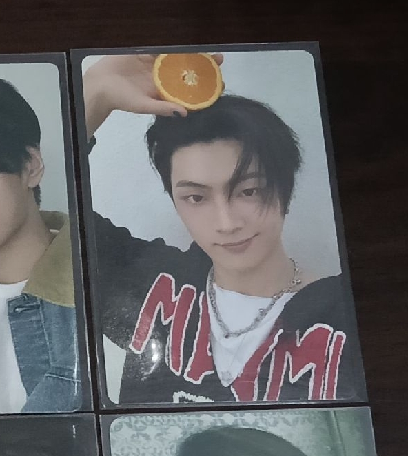 JAY（上排左數4）