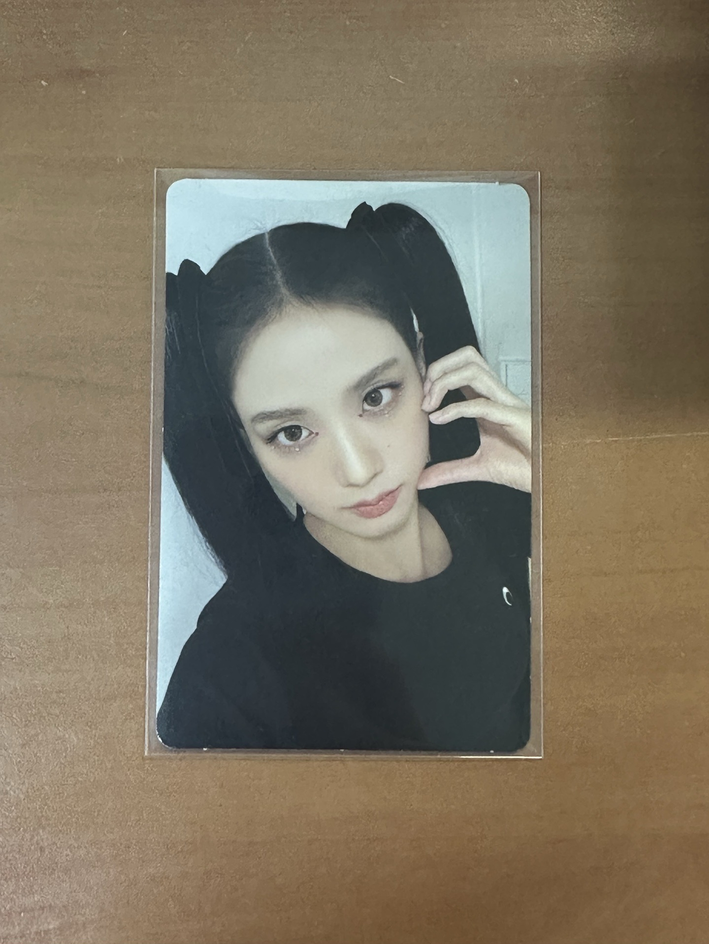 JISOO - ME 雙馬尾秀