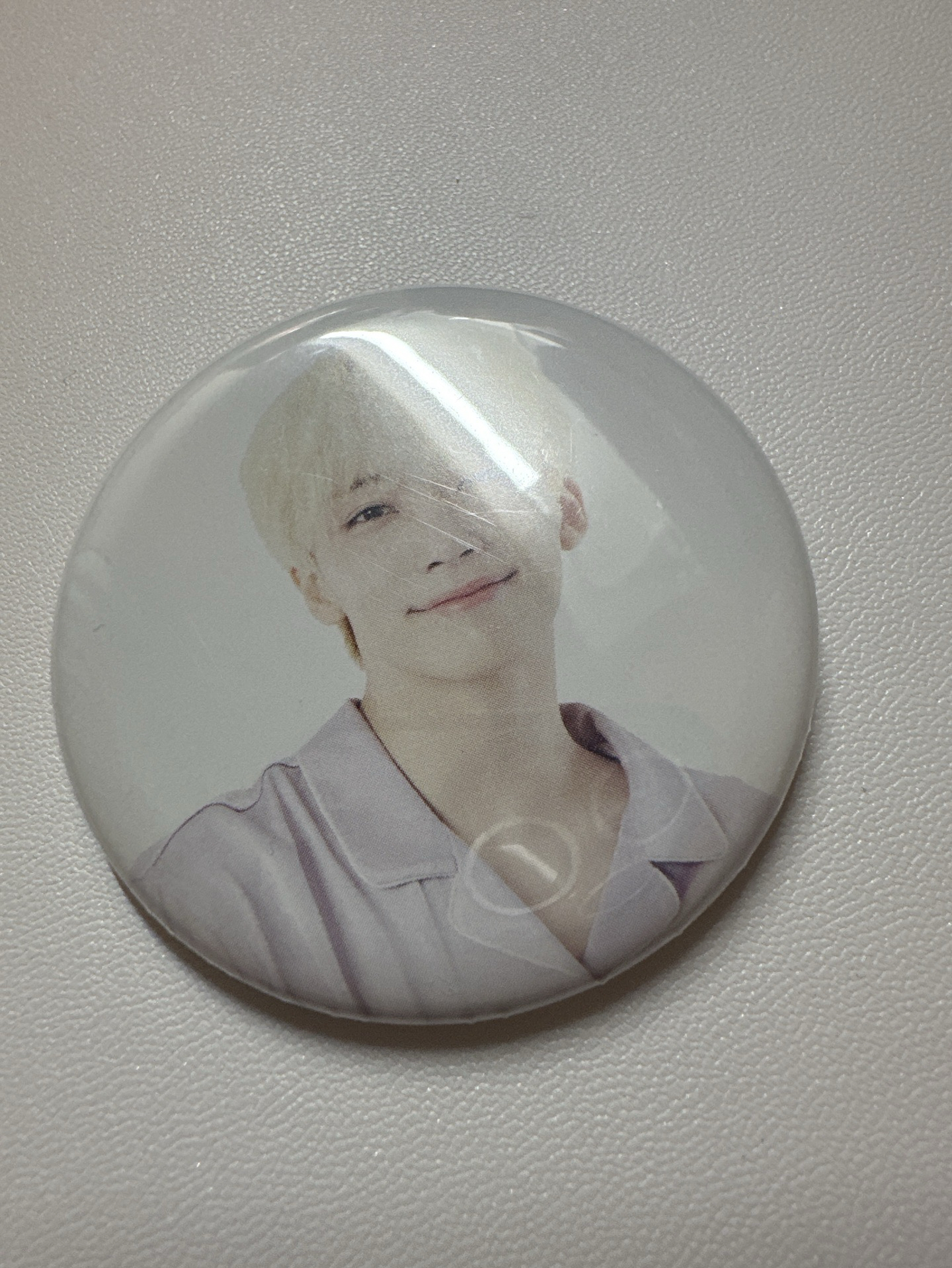 SEVENTEEN 21’CAFE PP徽章 淨漢 金髮徽章