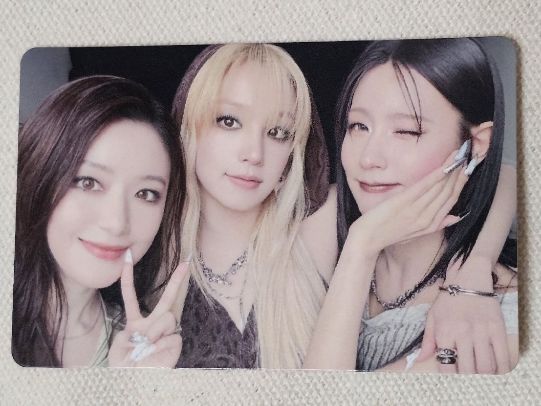 舒華雨琦薇娟三人團卡