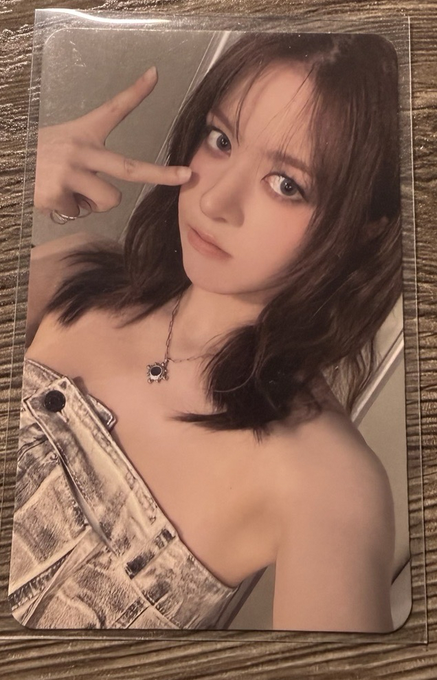 FORWARD 專輯卡 LILY