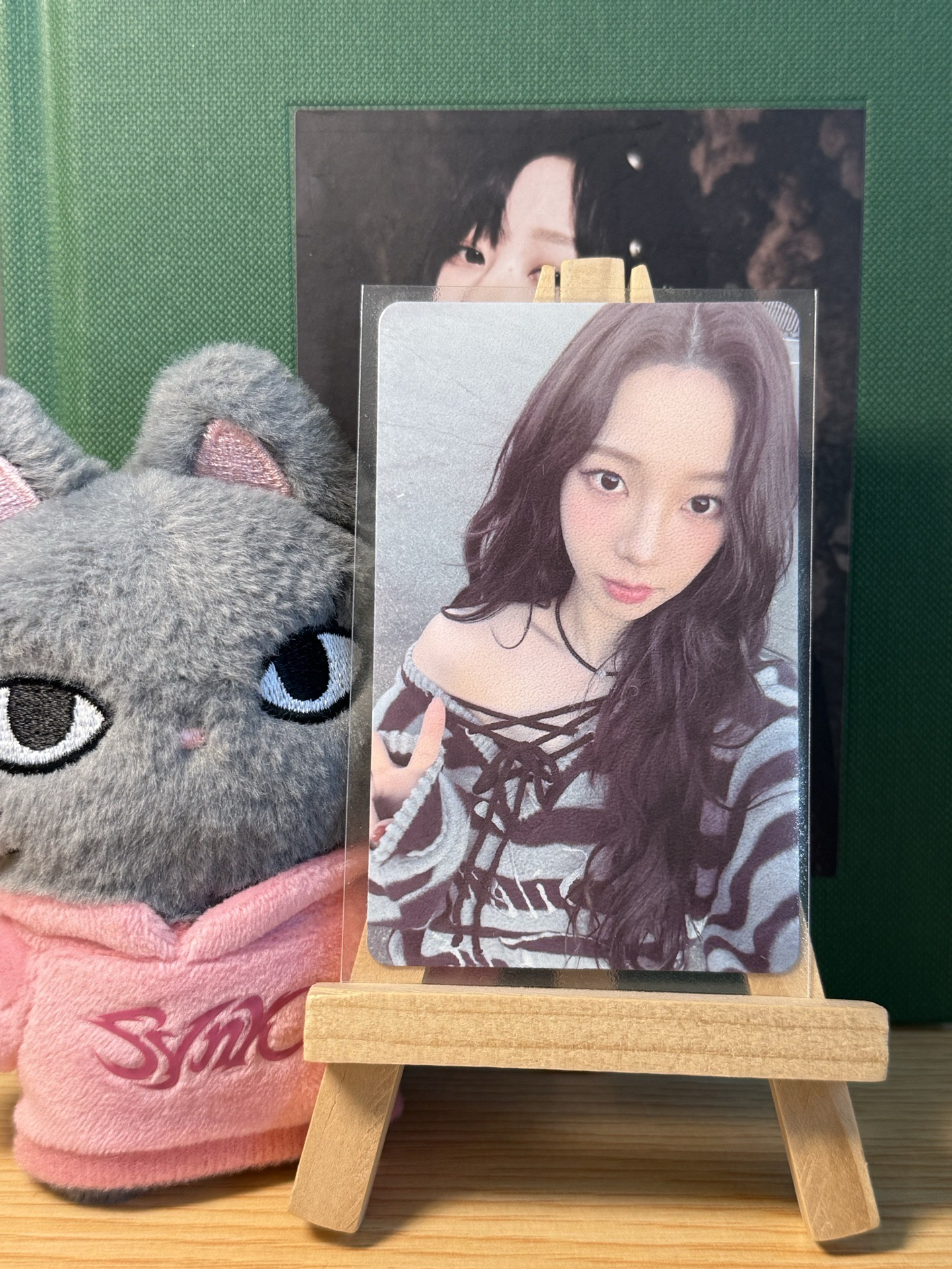 姊賴一起比✌️