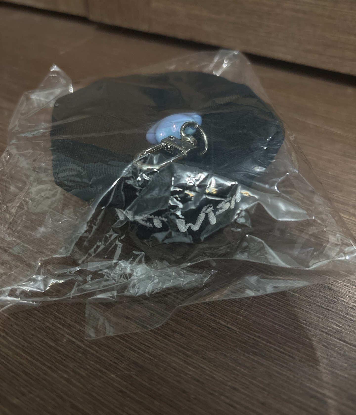 Yushi貝雷帽吊飾