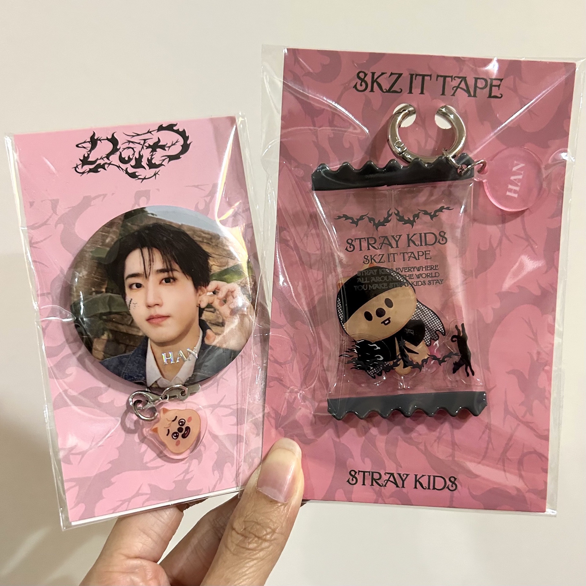 DO IT 快閃店 城 徽章 鑰匙圈吊飾 