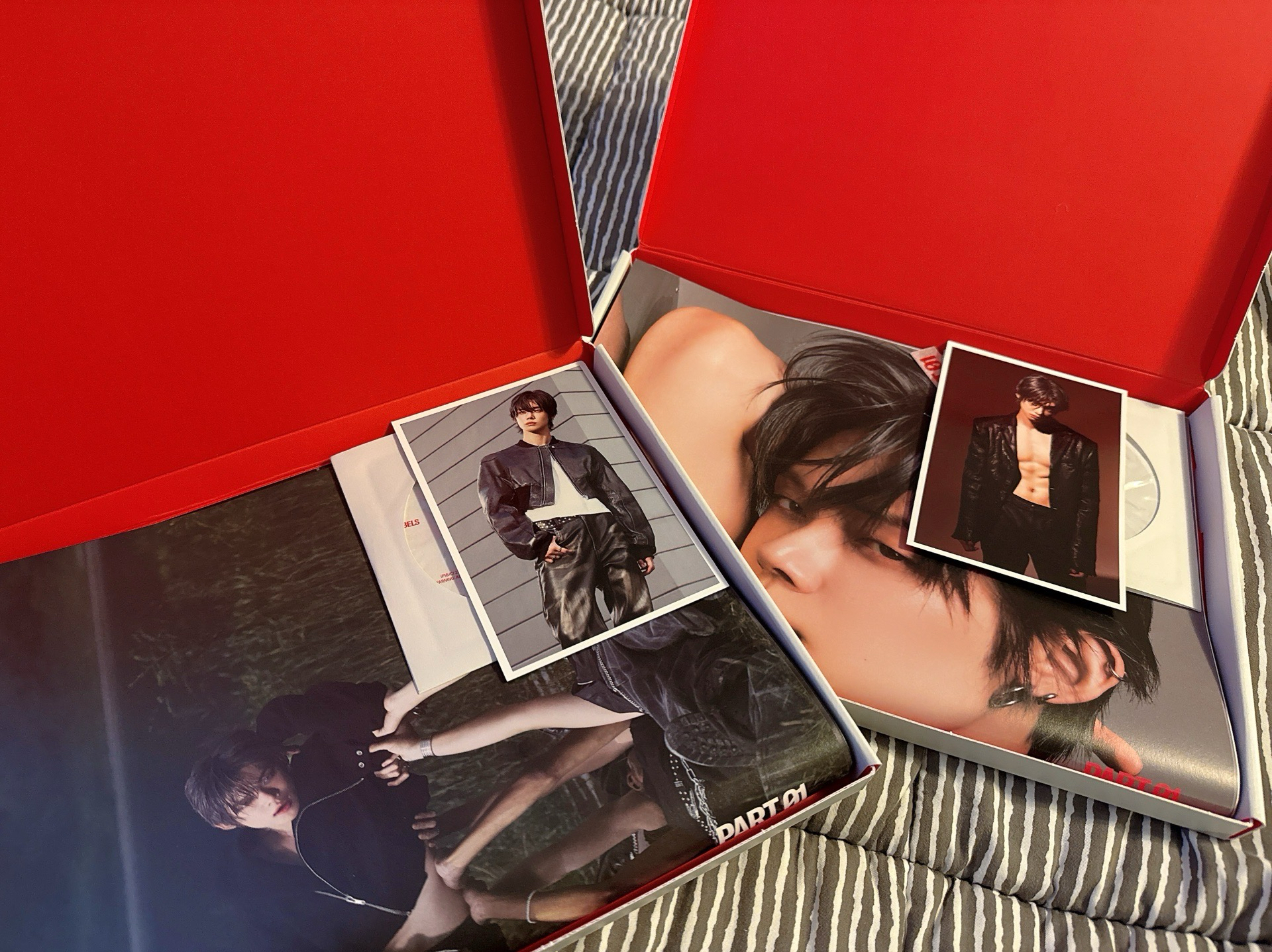 YEONJUN NO LABELS sw 幸運卡 