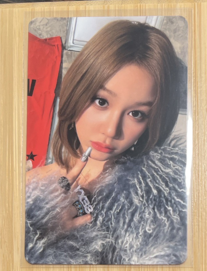 WE GO UP 專輯卡 Go ver./PHARITA