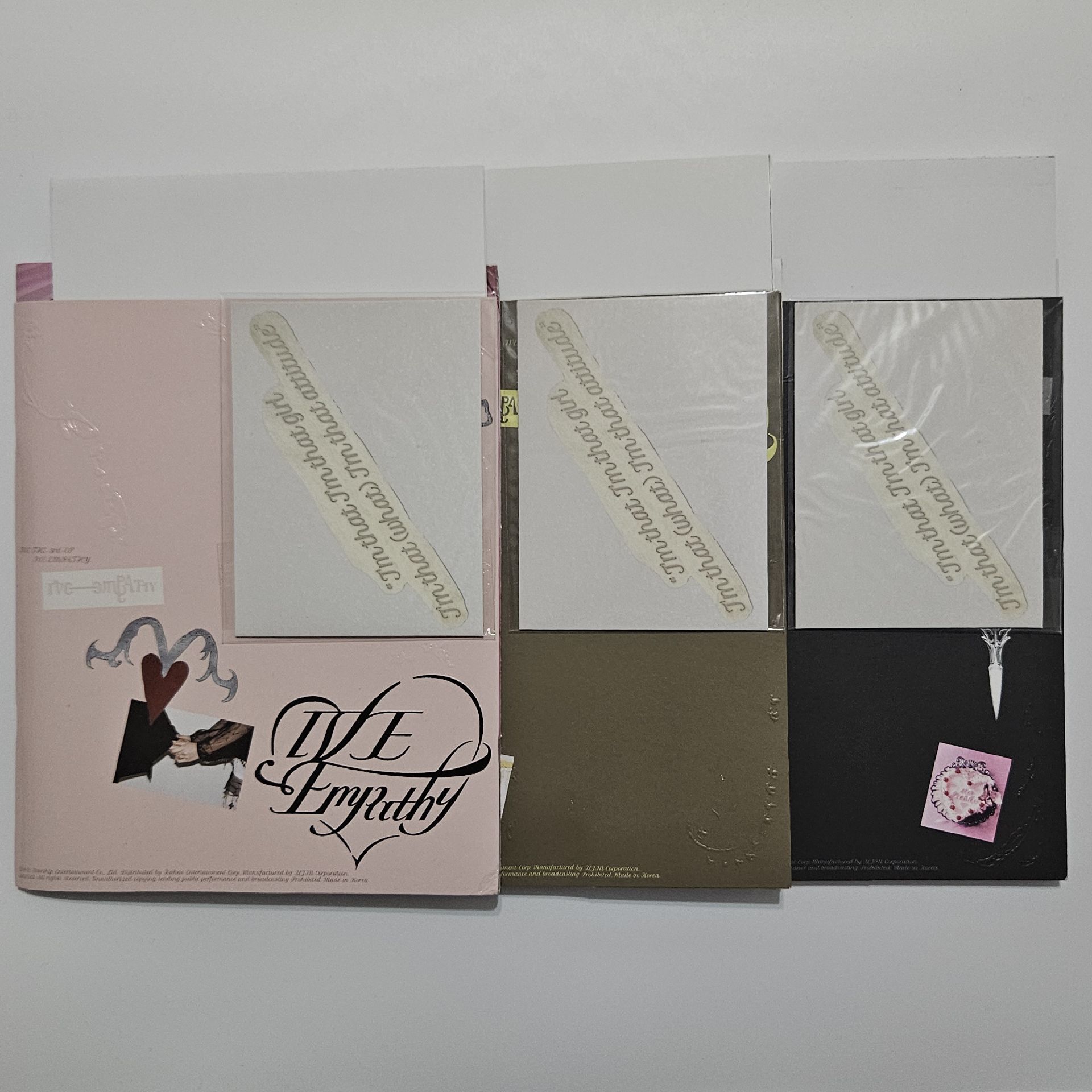 🔵 IVE EMPATHY 空專一套(*粉色有損)