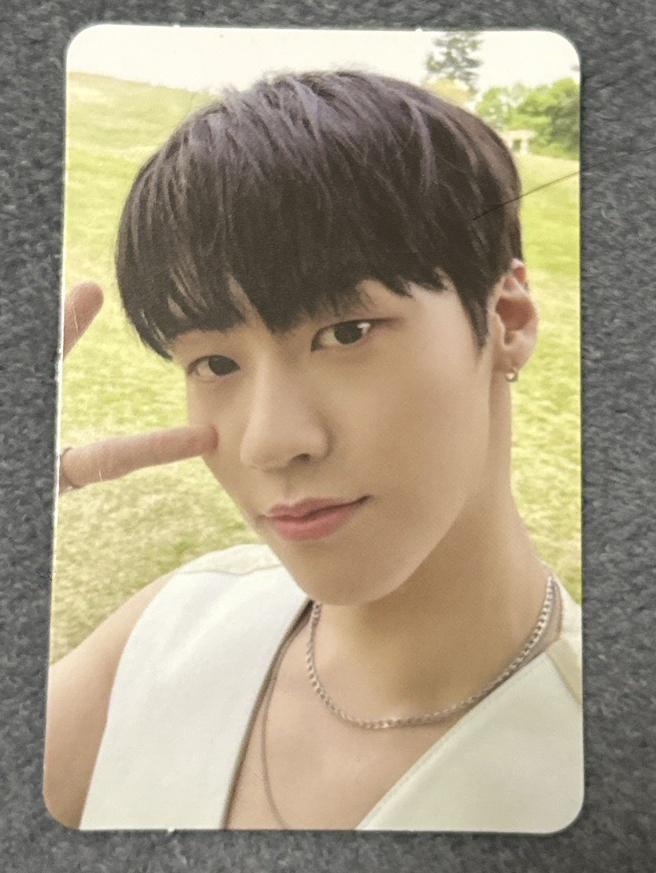 正規一 OUTSIDE ver. 專輯卡 