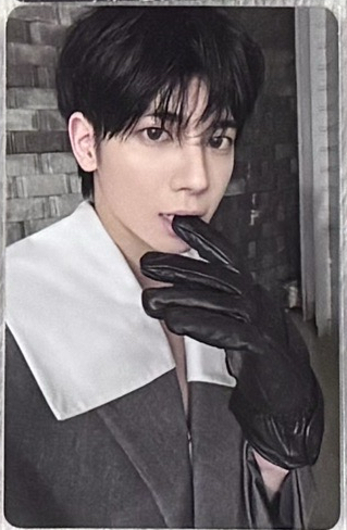 otm騎士版（有損壓痕）