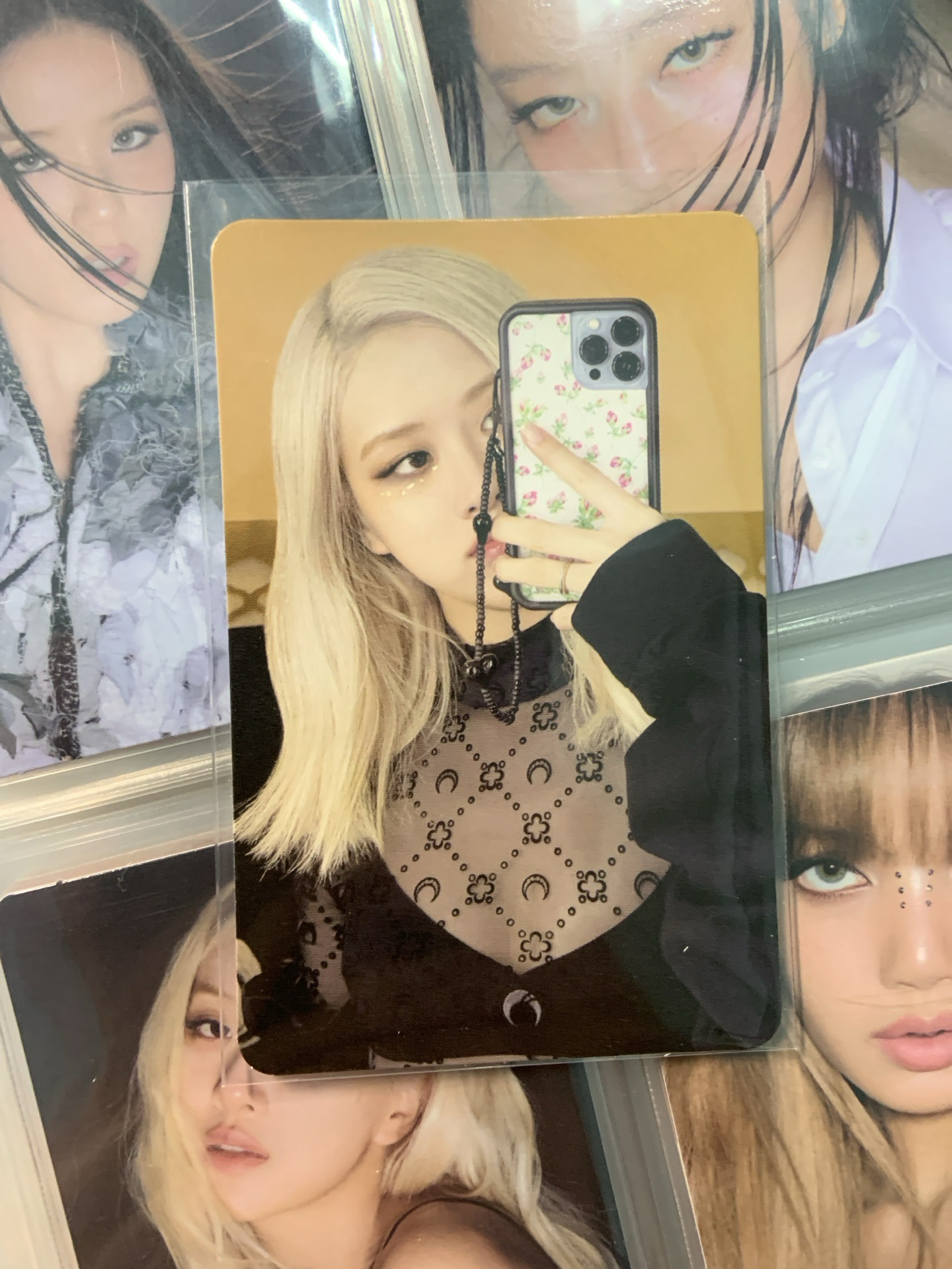 BORN PINK 灰版專卡 手機肉