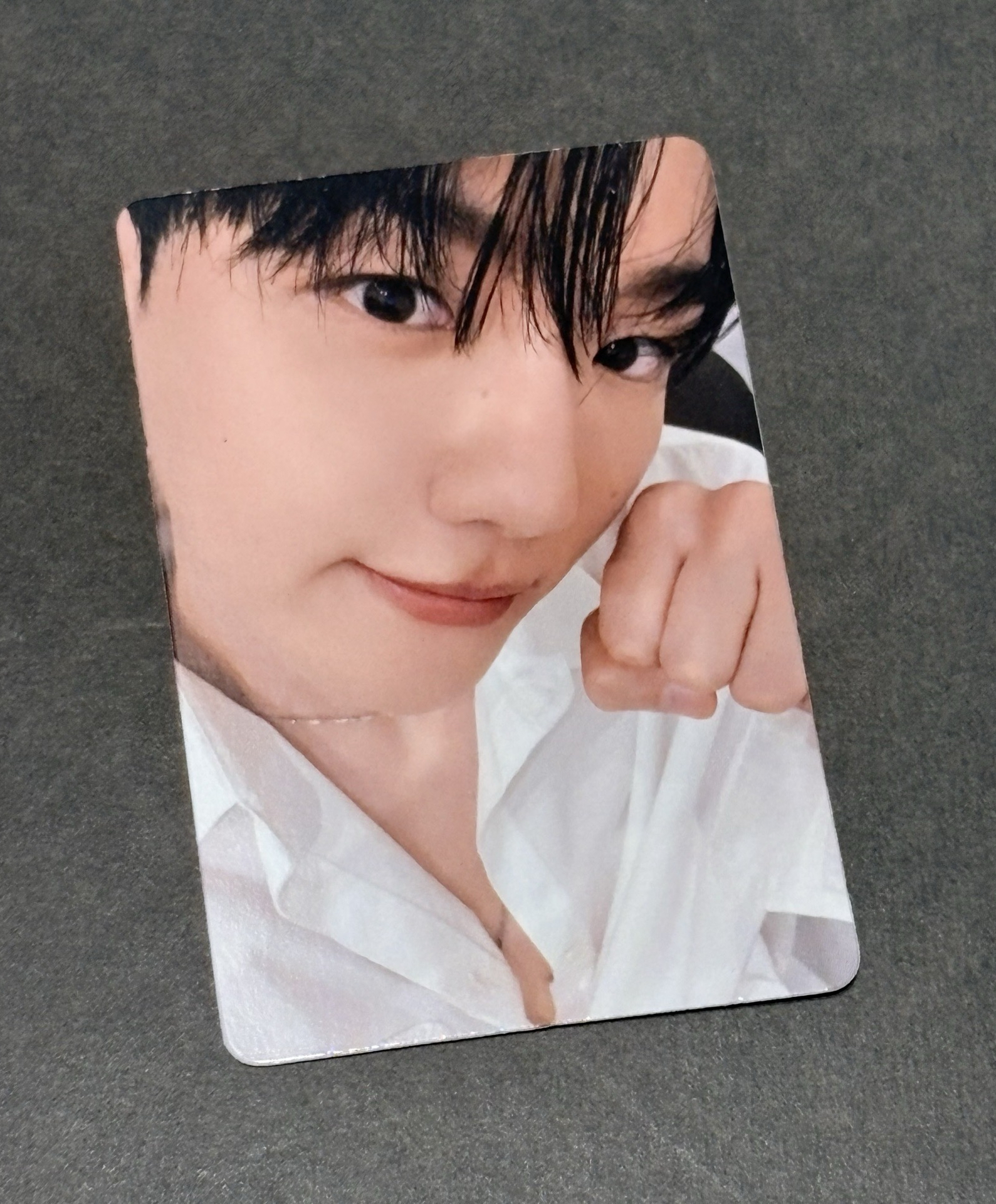 伯賢 hello world臉頰拳頭