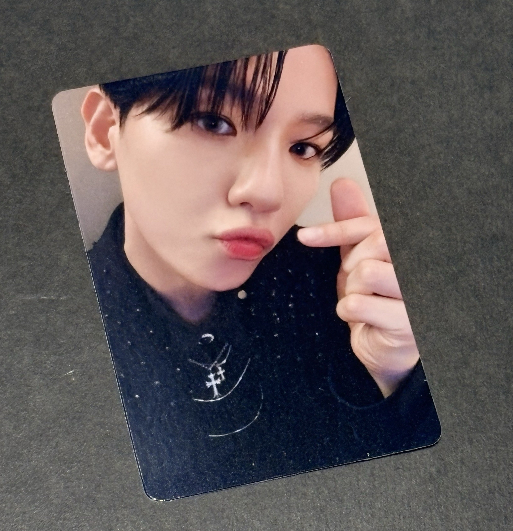 伯賢 hello world嘟嘴愛心