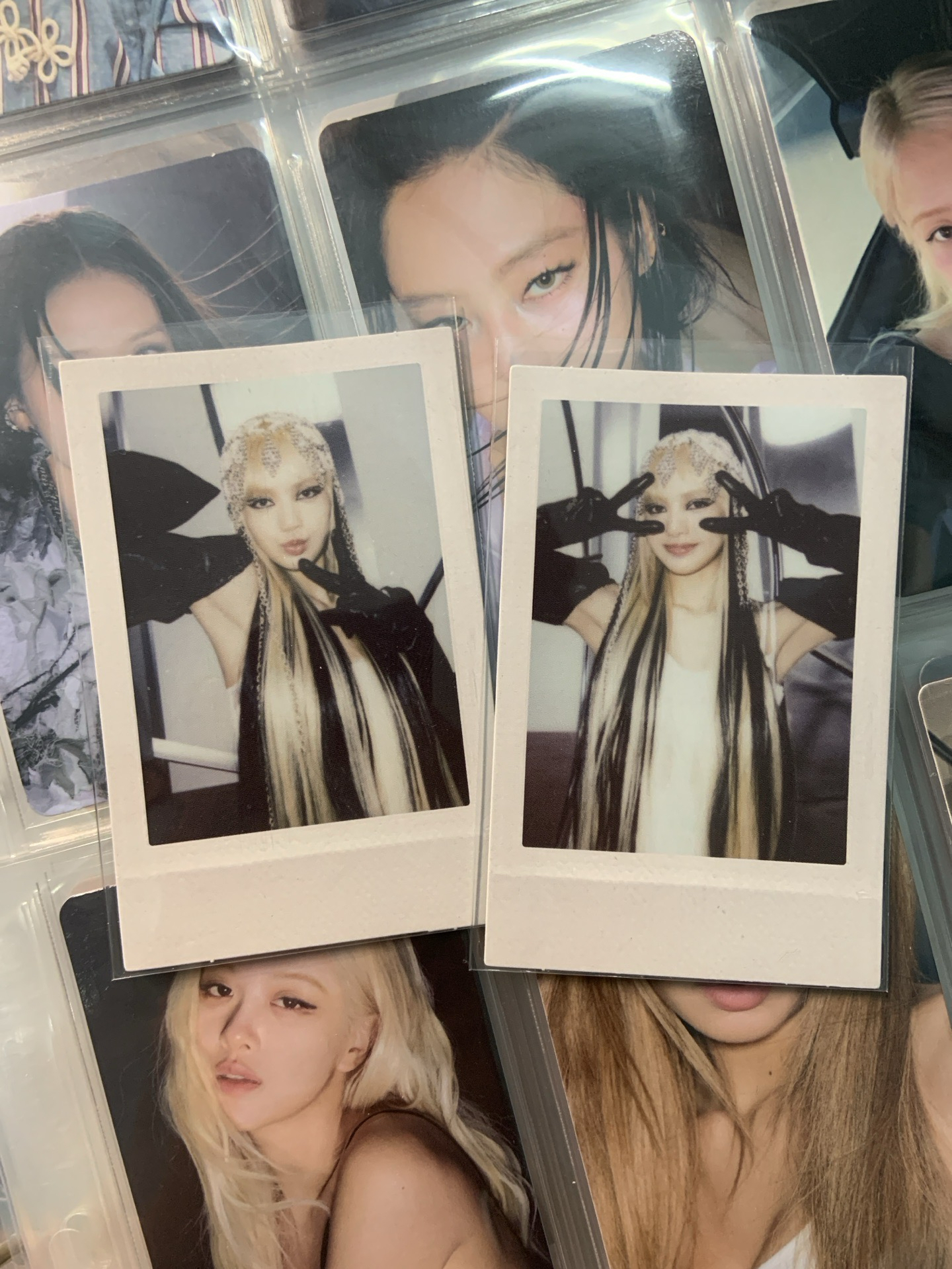 BORN PINK 灰版莎拍立得