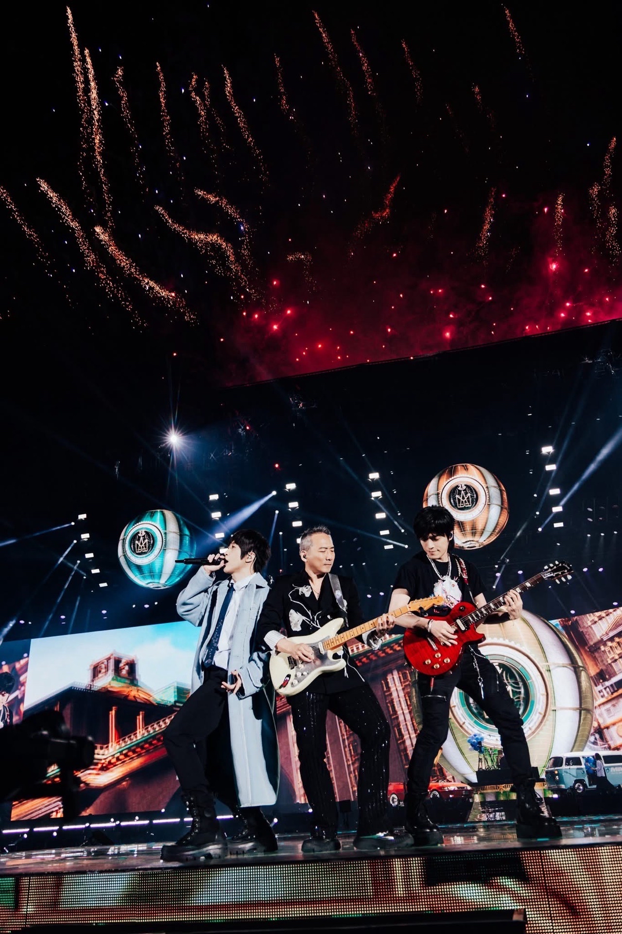 全新未拆🦄 五月天 怪獸/愛你魔法獨角獸 黑T （M號）