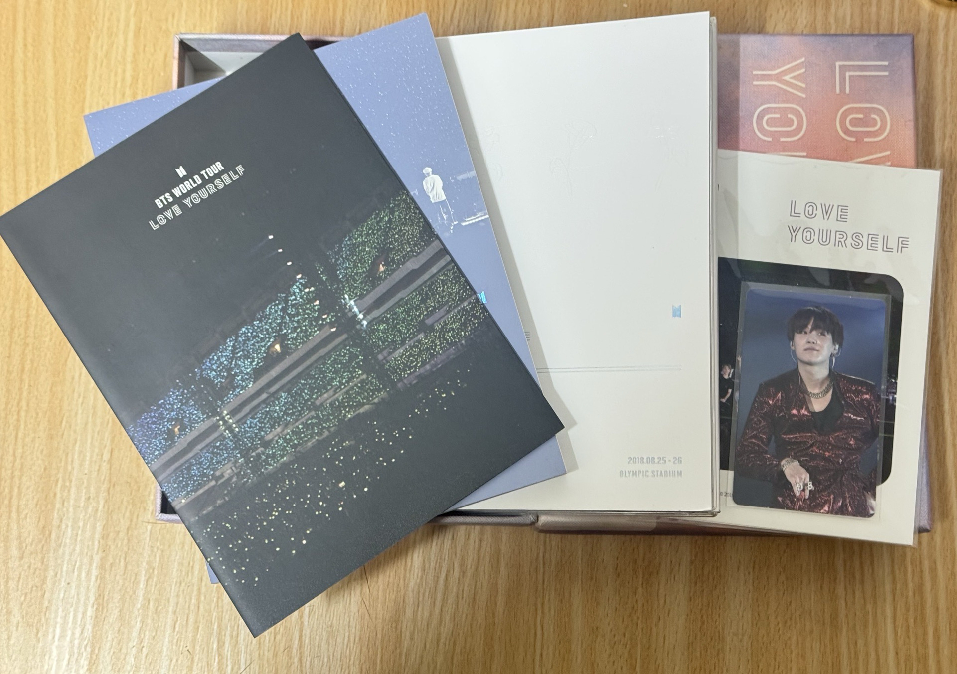 Love Yourself in Seoul DVD 海報-田柾國