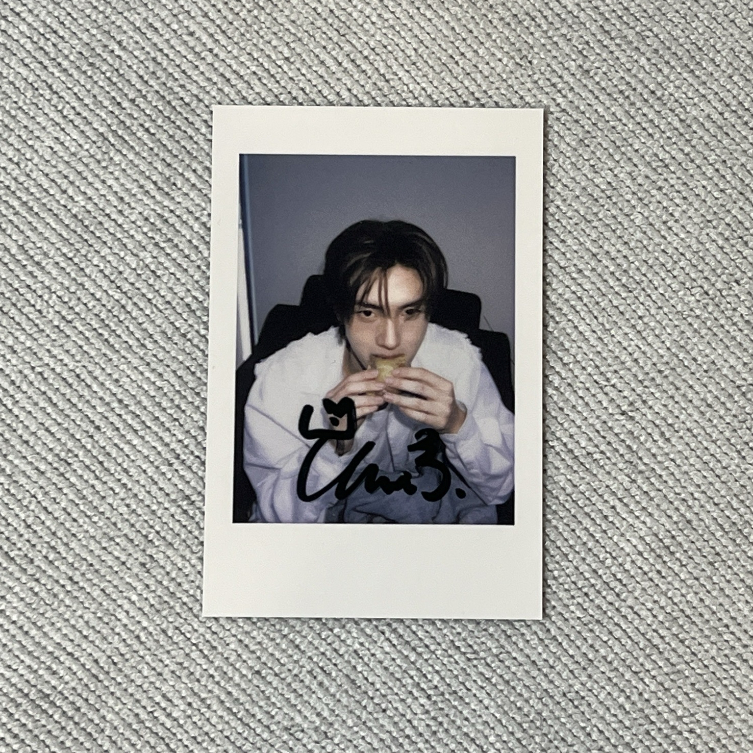 TRY WITH US yzy 上海中簽拍立得 英宰