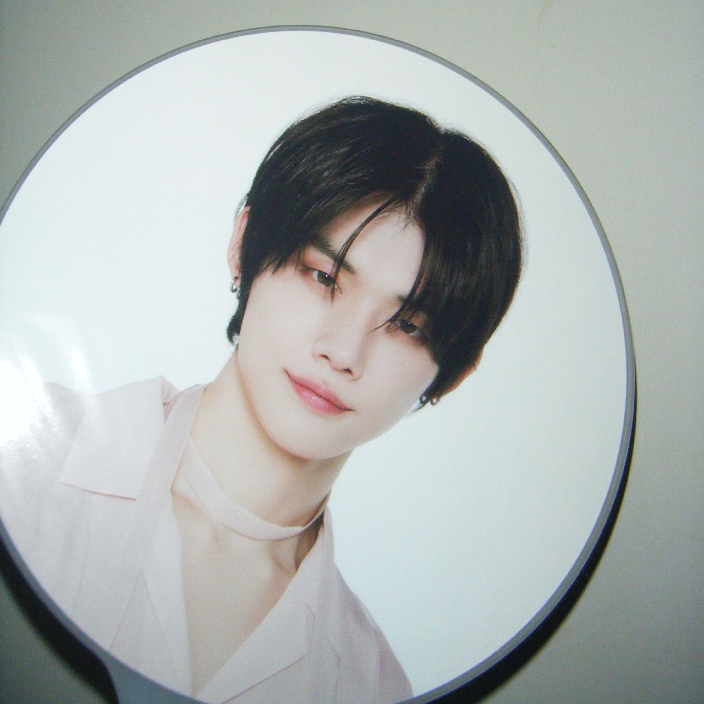 竣王扇 有貼貼紙