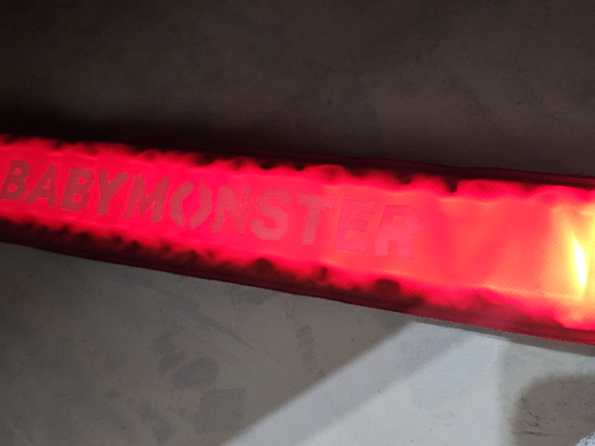 BABY MONSTER 24 FM 痛包