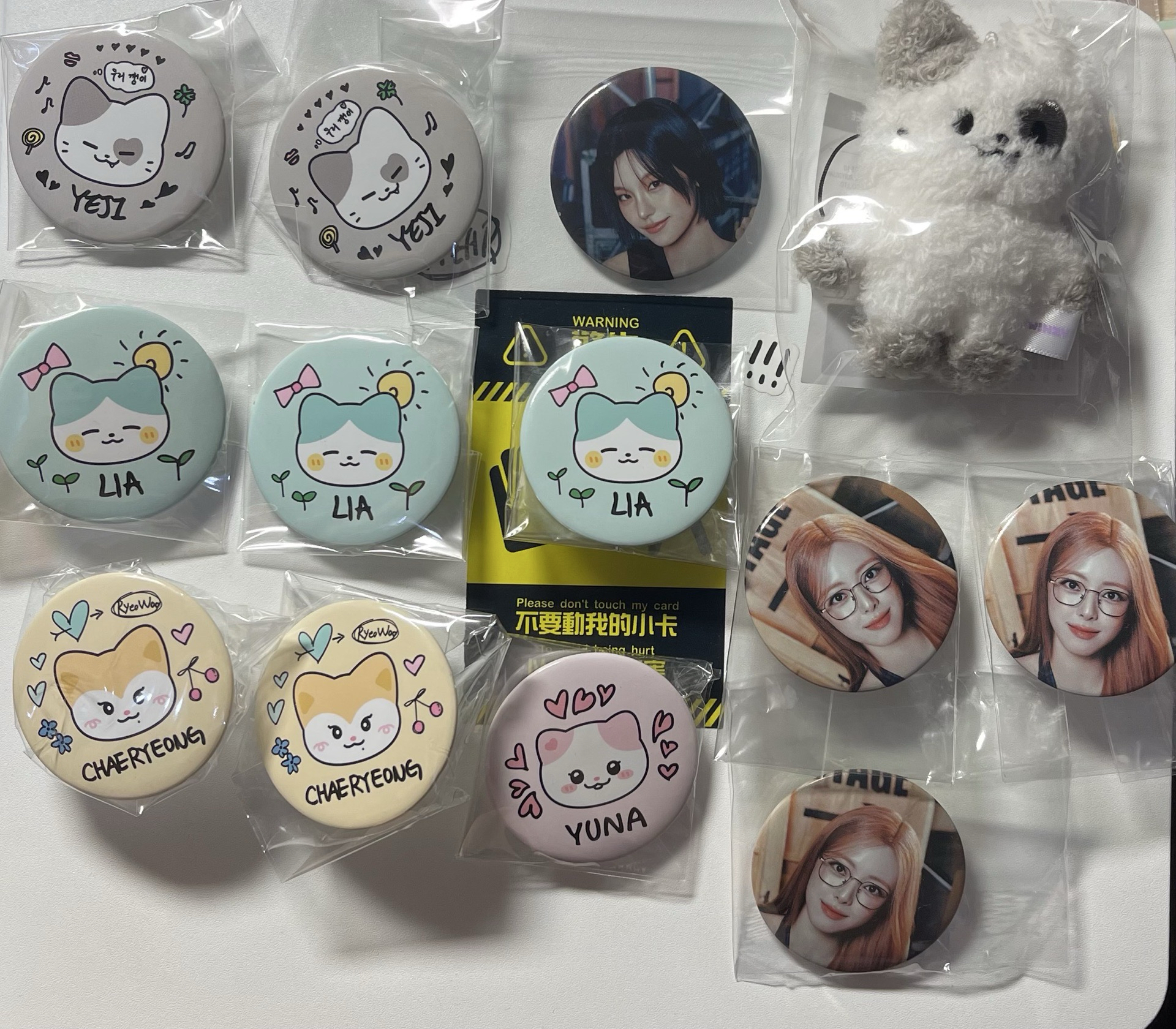 ITZY盤出（兩圖）