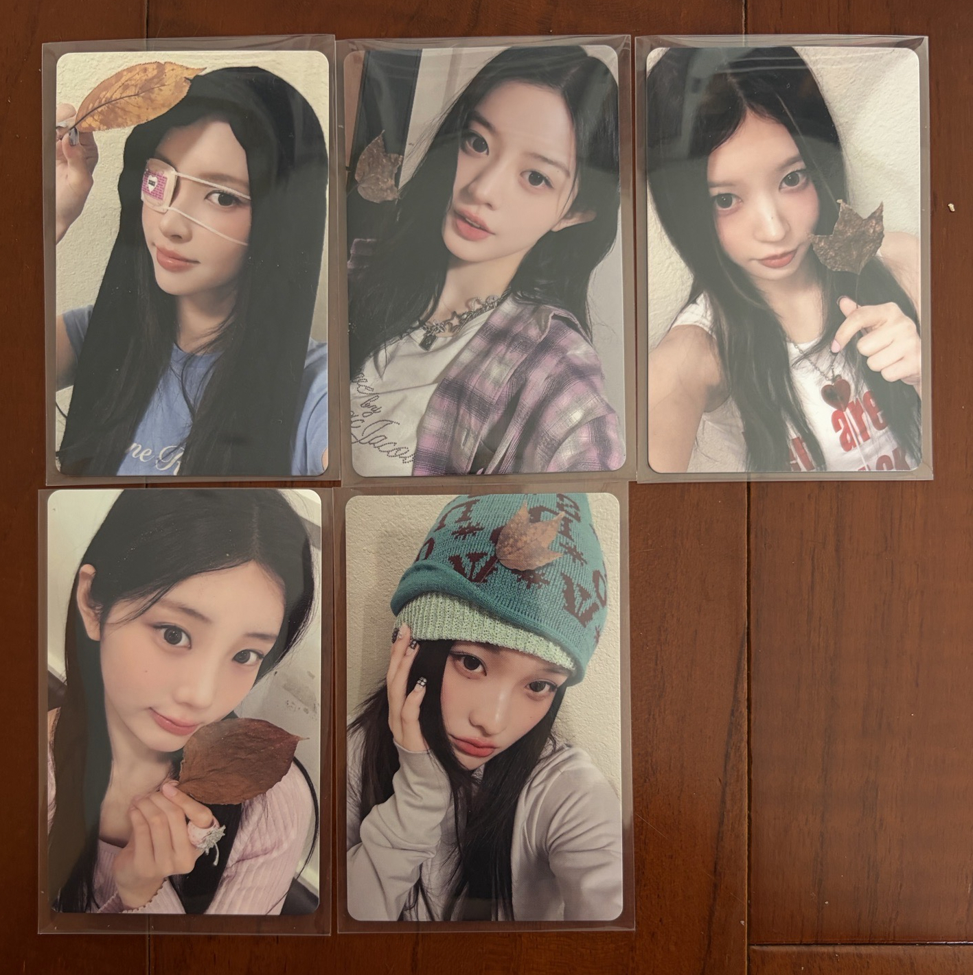 現貨 ILLIT NOT CUTE ANYMORE yzy 特典卡 楓葉ver.