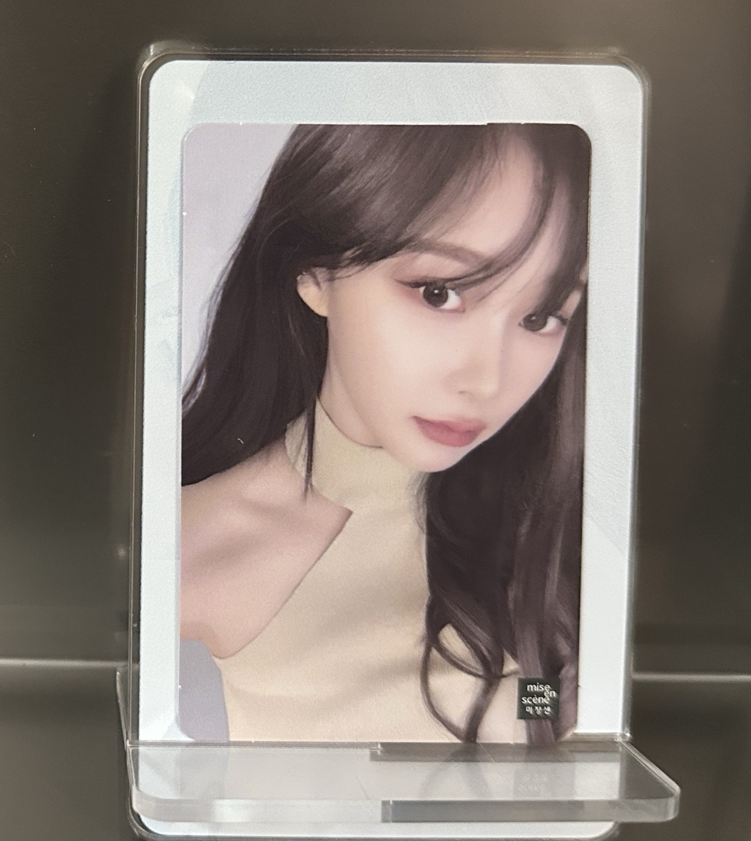 吉魅尚萱代言卡