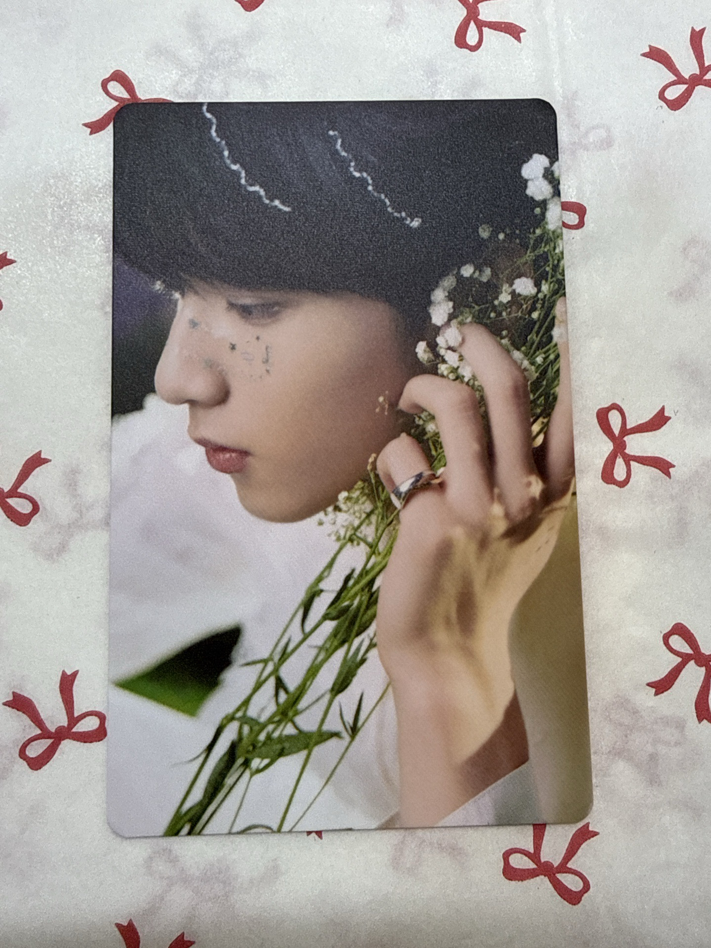 劉耀文 二專拿花側臉