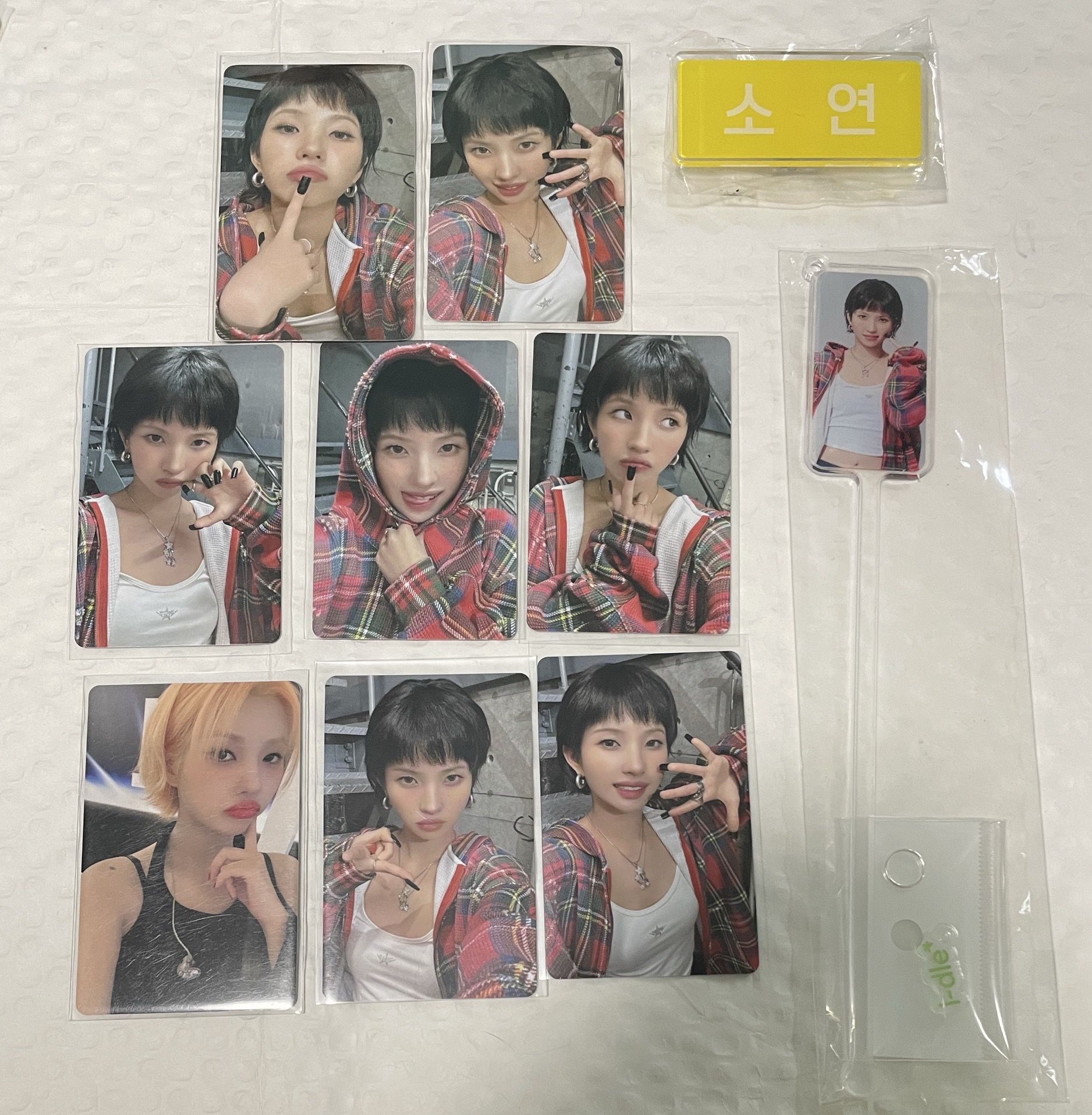 i-dle小娟日巡 場週 滿額卡 名牌 打卡棒送電影卡特典