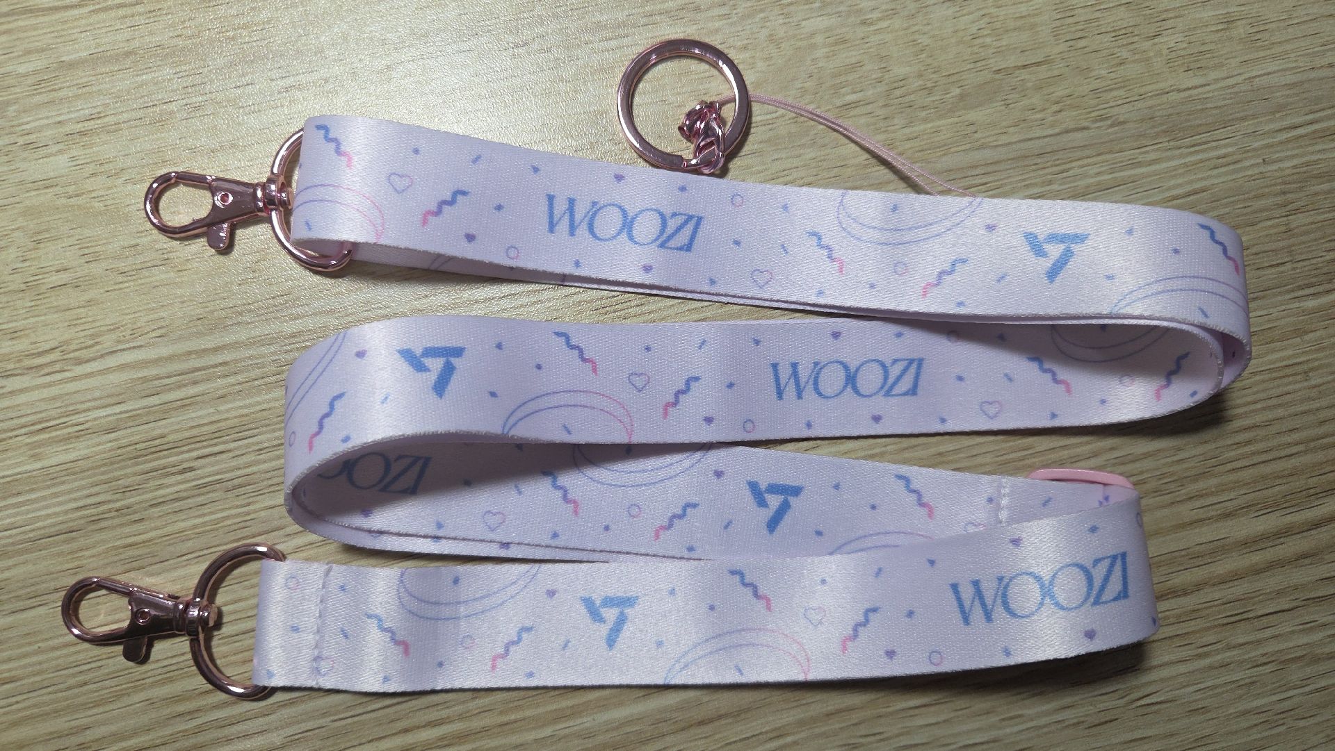 LOVE 知勳WOOZI 背帶