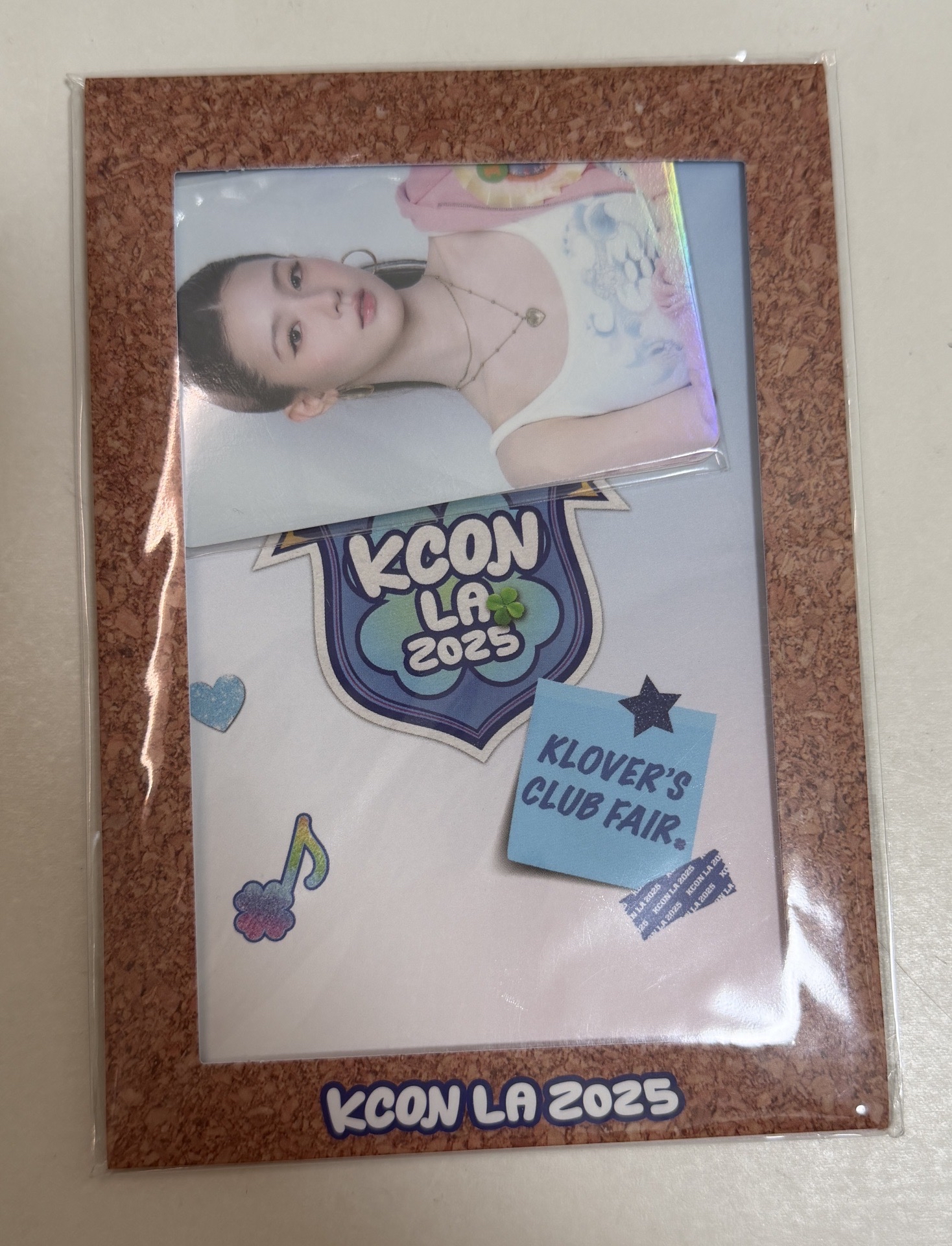 Idle 2025 KconLA 相框全新未拆