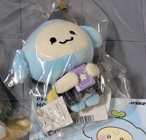 MIGHTEEZ 潤魔法吊飾娃