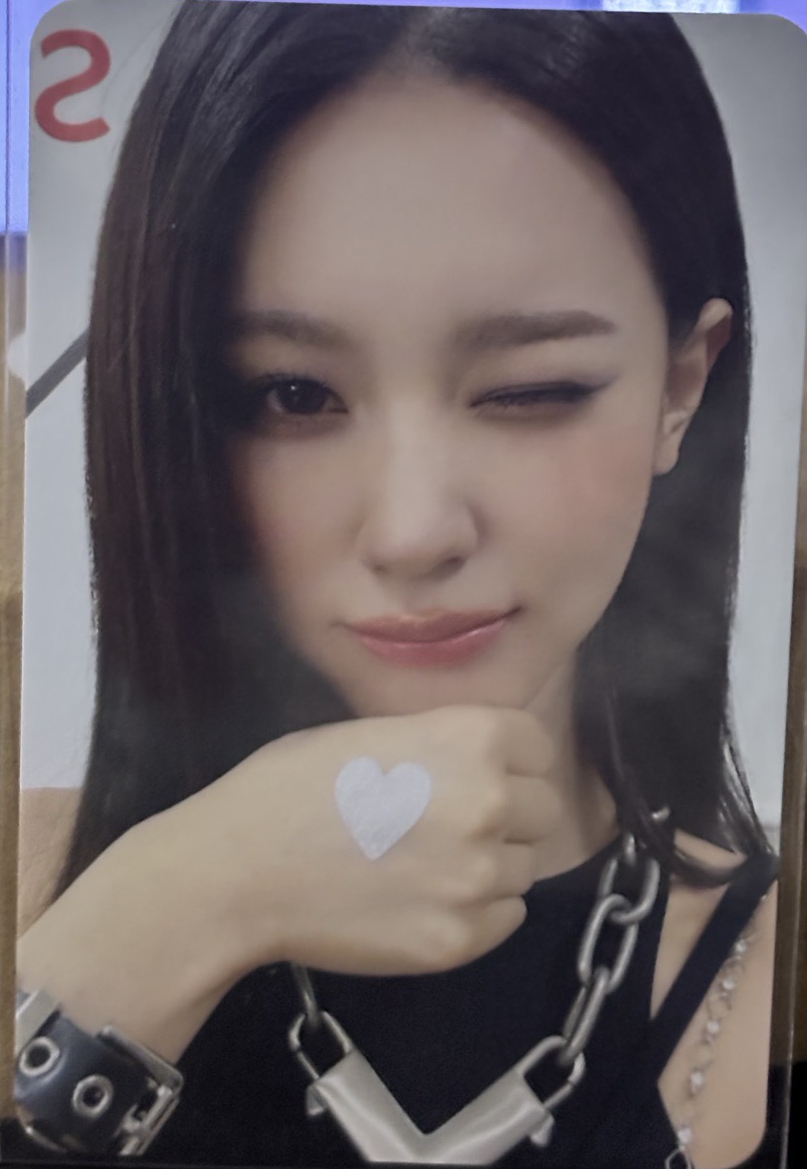  I-DLE 曺薇娟 卡包 小卡 Miyeon