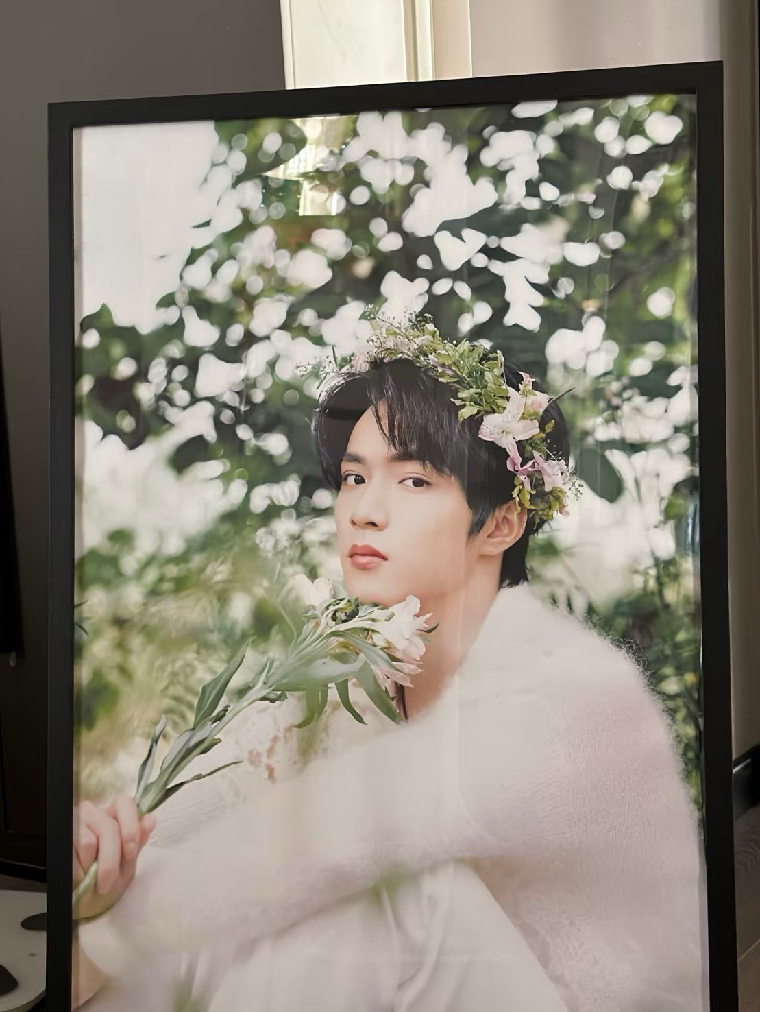 劉耀文春日花環大海報