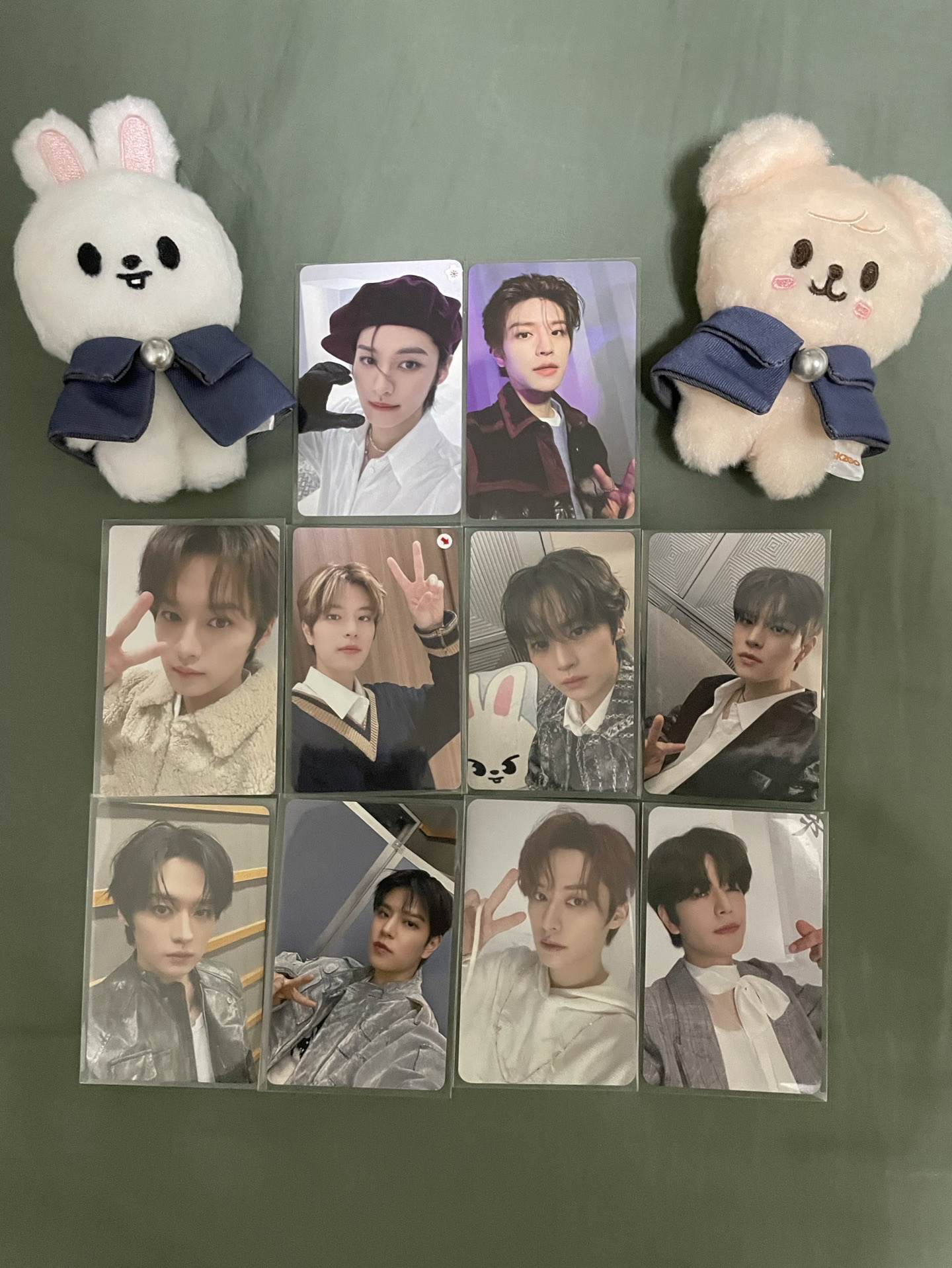 離危盤（含兩隻娃 另送兩套娃衣）可買一半all旻或all玟各2000