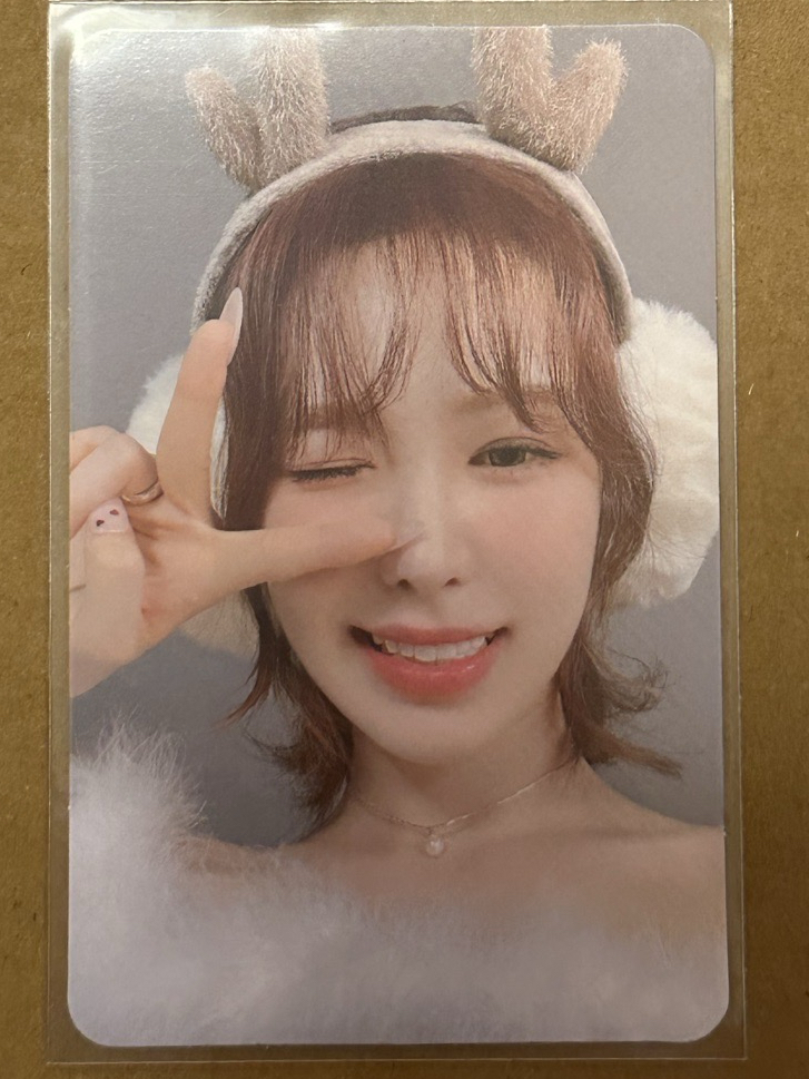 Wendy 2022聖誕隨機卡