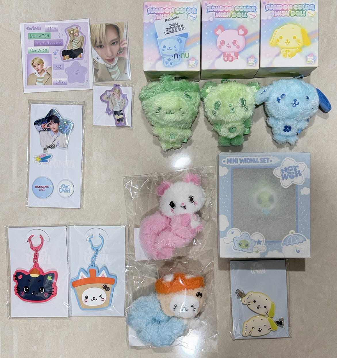 NCT WISH 髮圈/髮夾/徽章組/鏡子吊飾/彩娃現貨