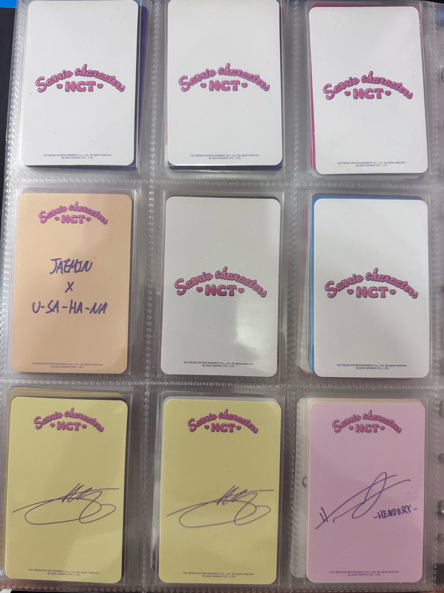 NCT 三麗鷗聯名小卡 李馬克 錢錕 劉揚揚 徐煐淏 羅渽民 黃冠亨 鄭在玹（含中間的文泰一鬼牌）整圖合售