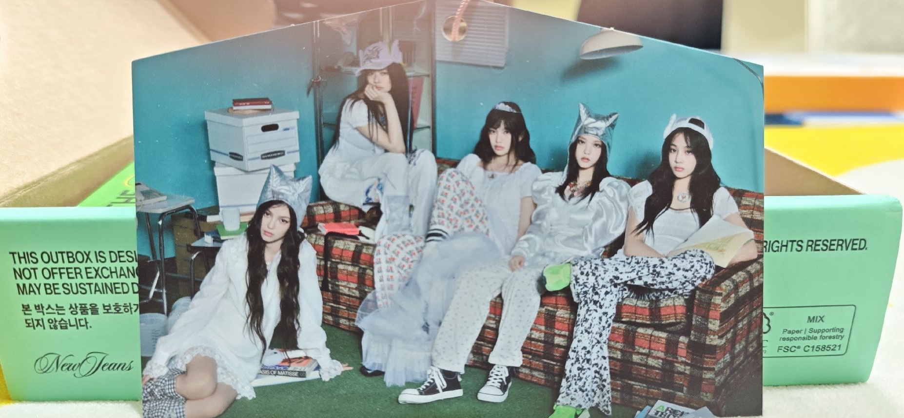 【含整盒小卡+日韓限定雙特典】NewJeans 年曆 2025 (內容物完整無缺件) (日記本無劃痕)