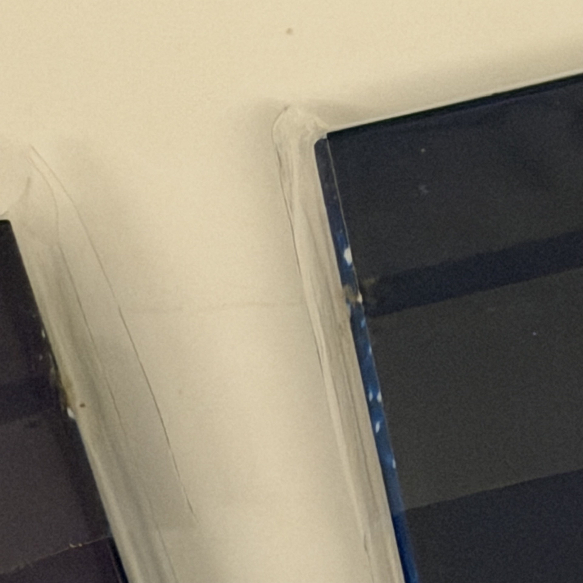 D&E WINGS 兩版+赫磁鐵