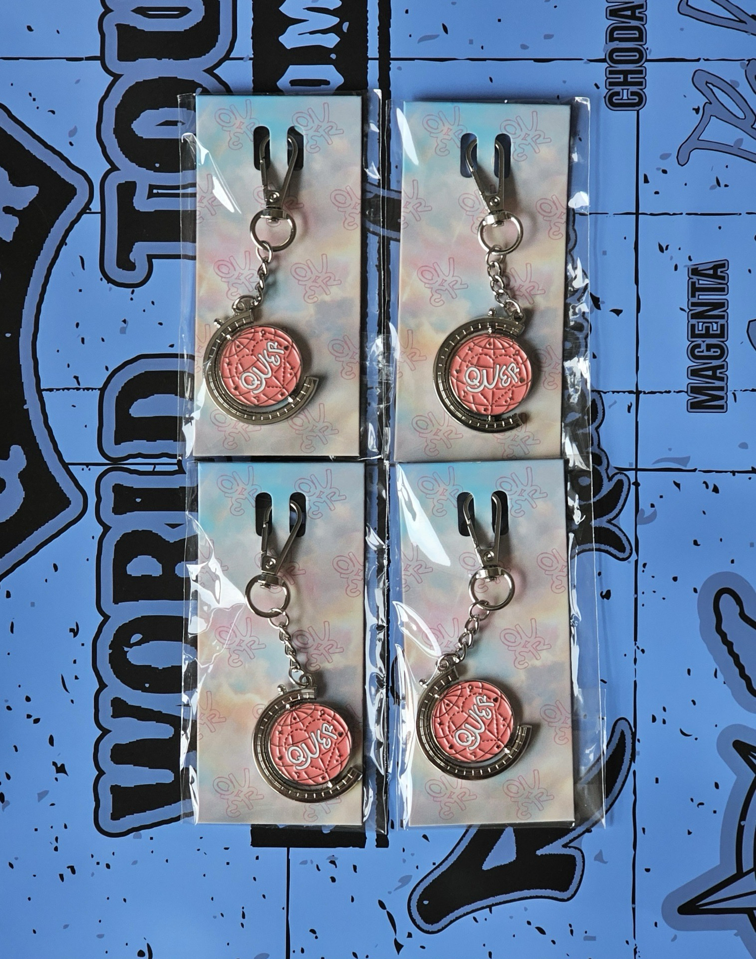 QWER 旋轉鑰匙圈 現貨 23回台可出