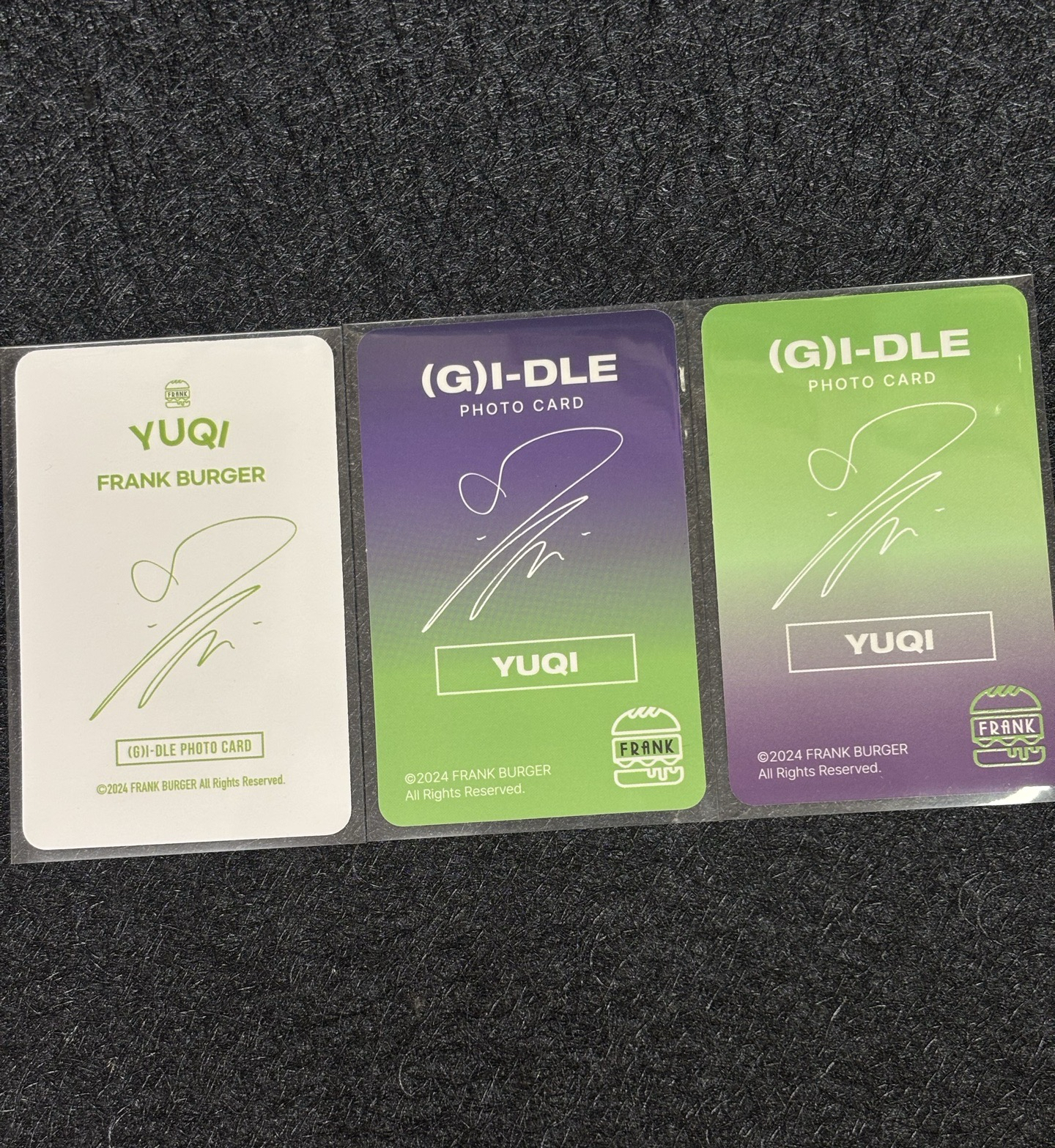 🍓i-dle 漢堡代言卡 雨琦